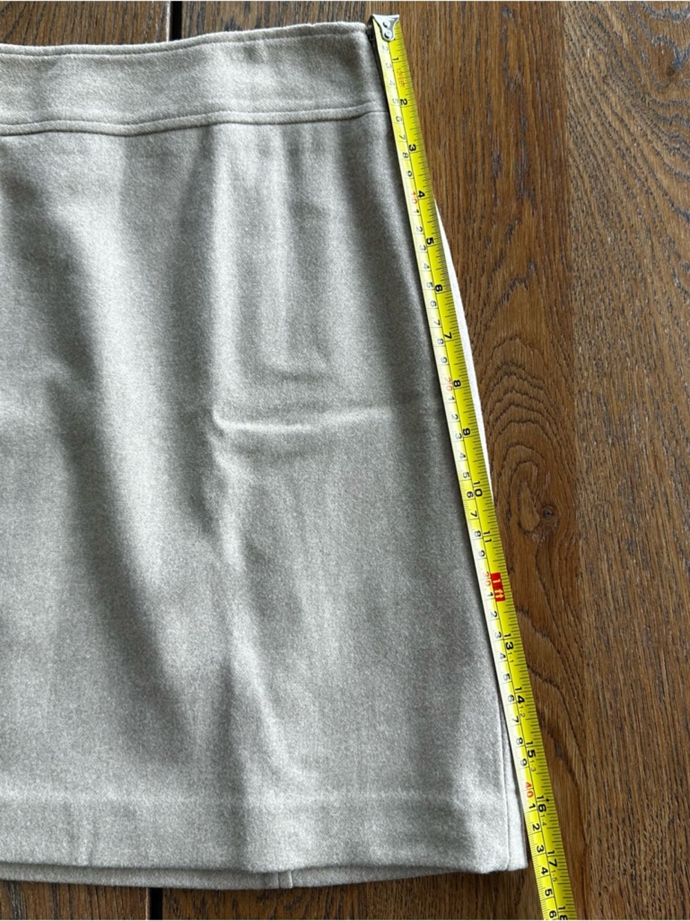Banana Republic Lined Beige Tan Wool Cashmere Skirt | Size 0 - Picture 8 of 8